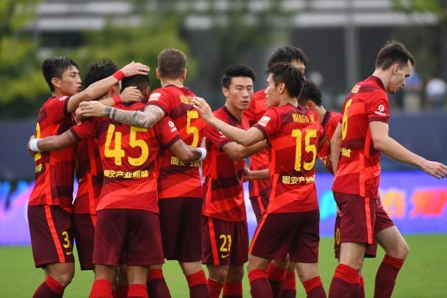 体育直播-【中超总结之河北】冬天里光脚撒野 明天能否见太阳