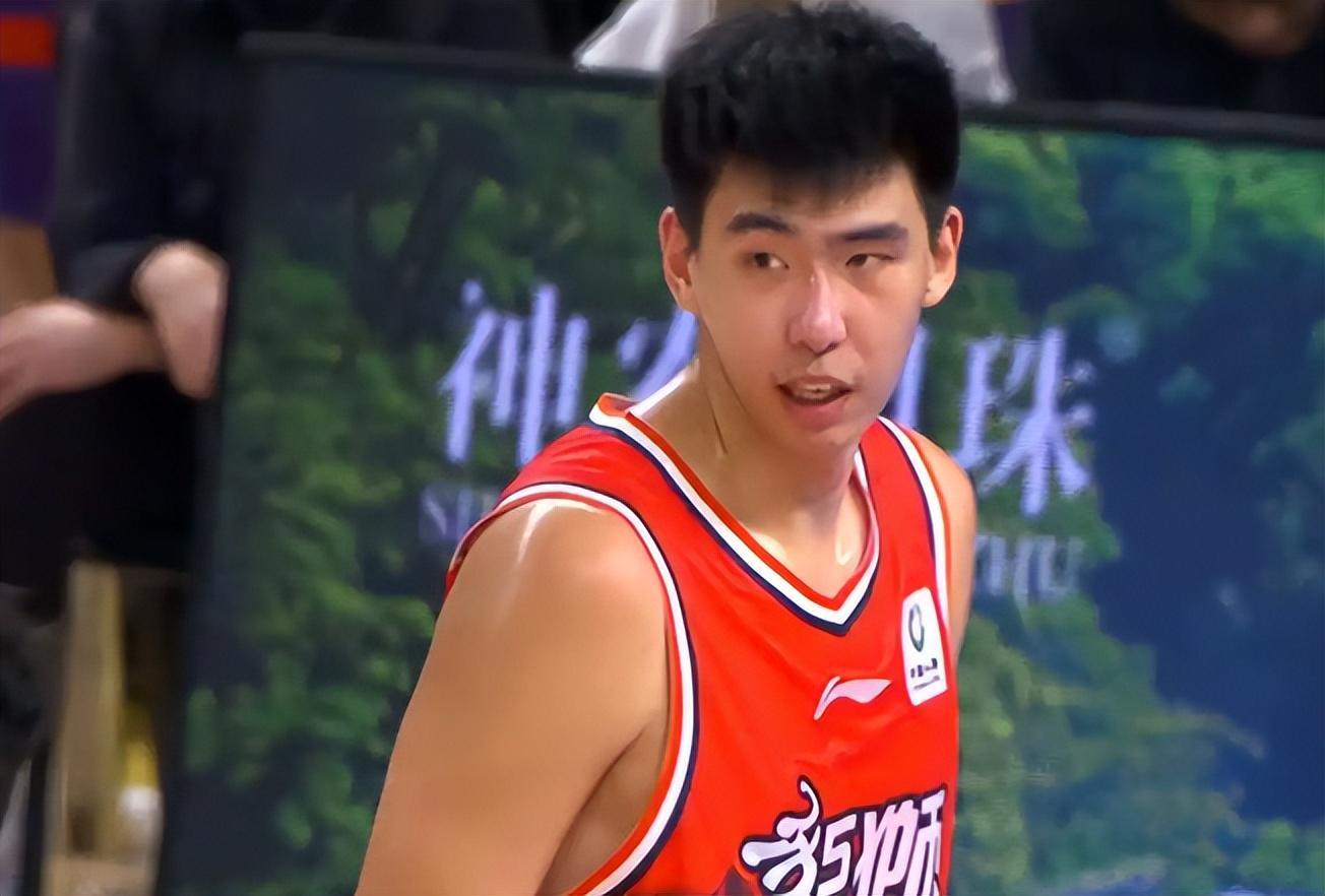 乐鱼娱乐体育-广东宏远3消息！徐昕打脸杜锋，徐杰继续梦游，胡明轩王者归来